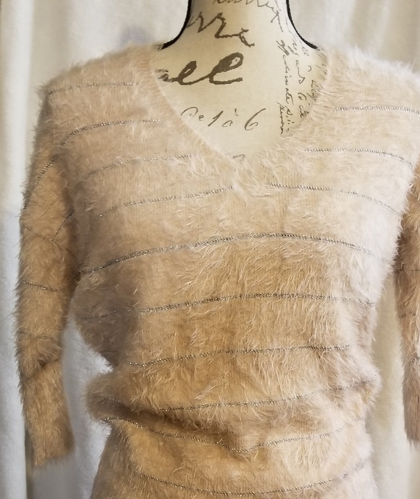 Soft sweater metallic stripes